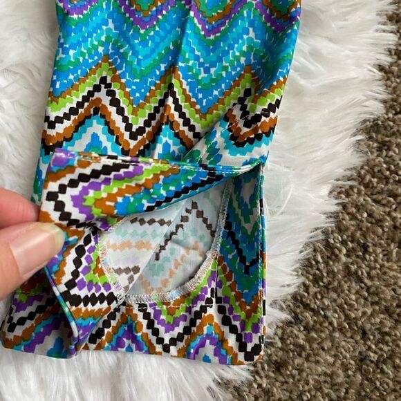 Spunk Wear Dress Zig Zag Pattern Elastic Waist Stretch VNeck Womens Size Small - Picture 5 of 8